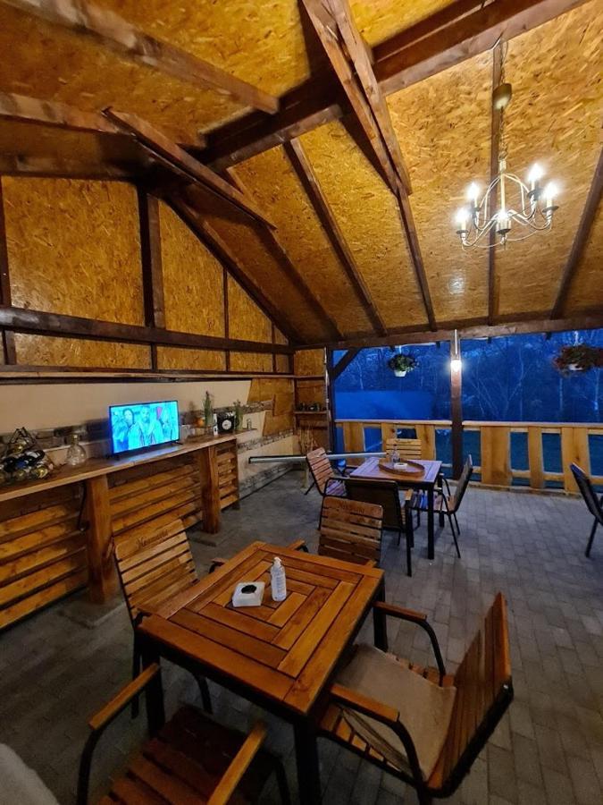 Pensiunea Brazi Turda Exteriör bild