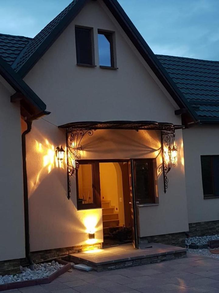 Pensiunea Brazi Turda Exteriör bild